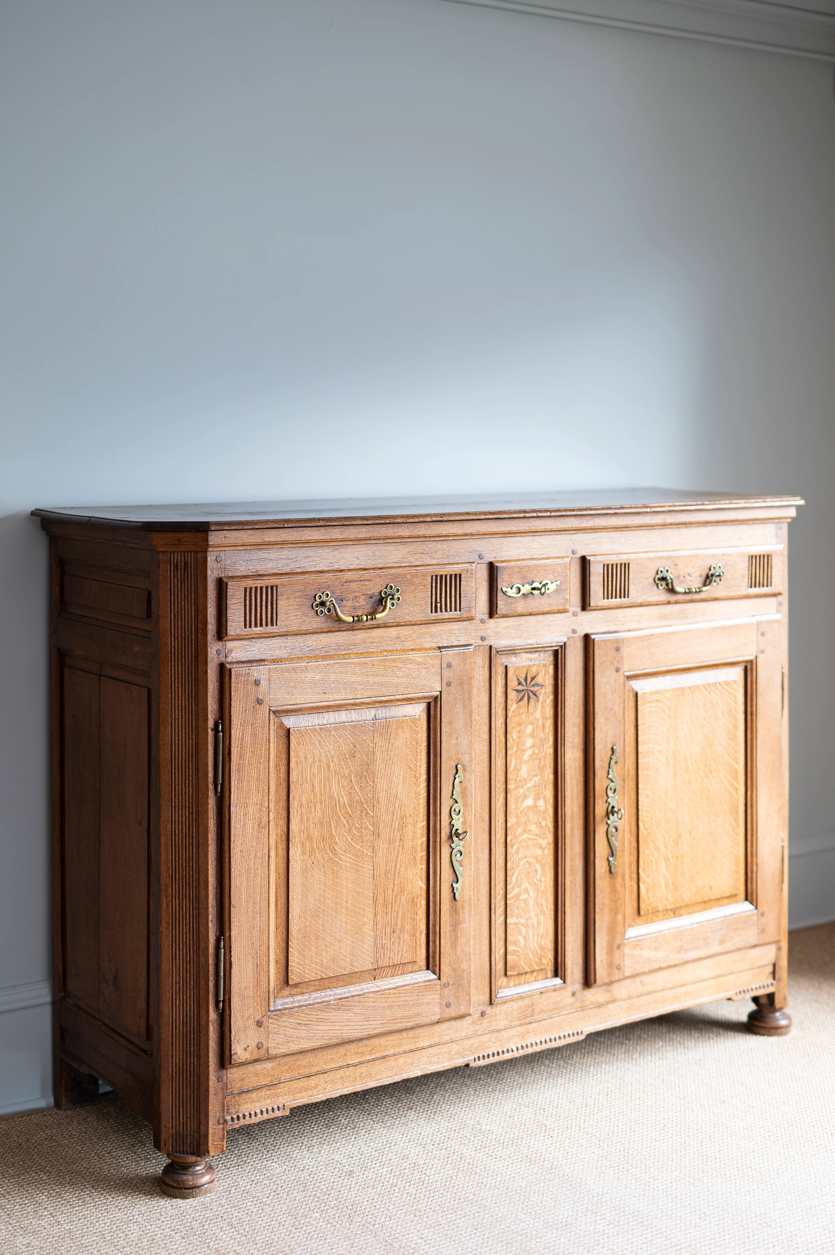 French Oak Server