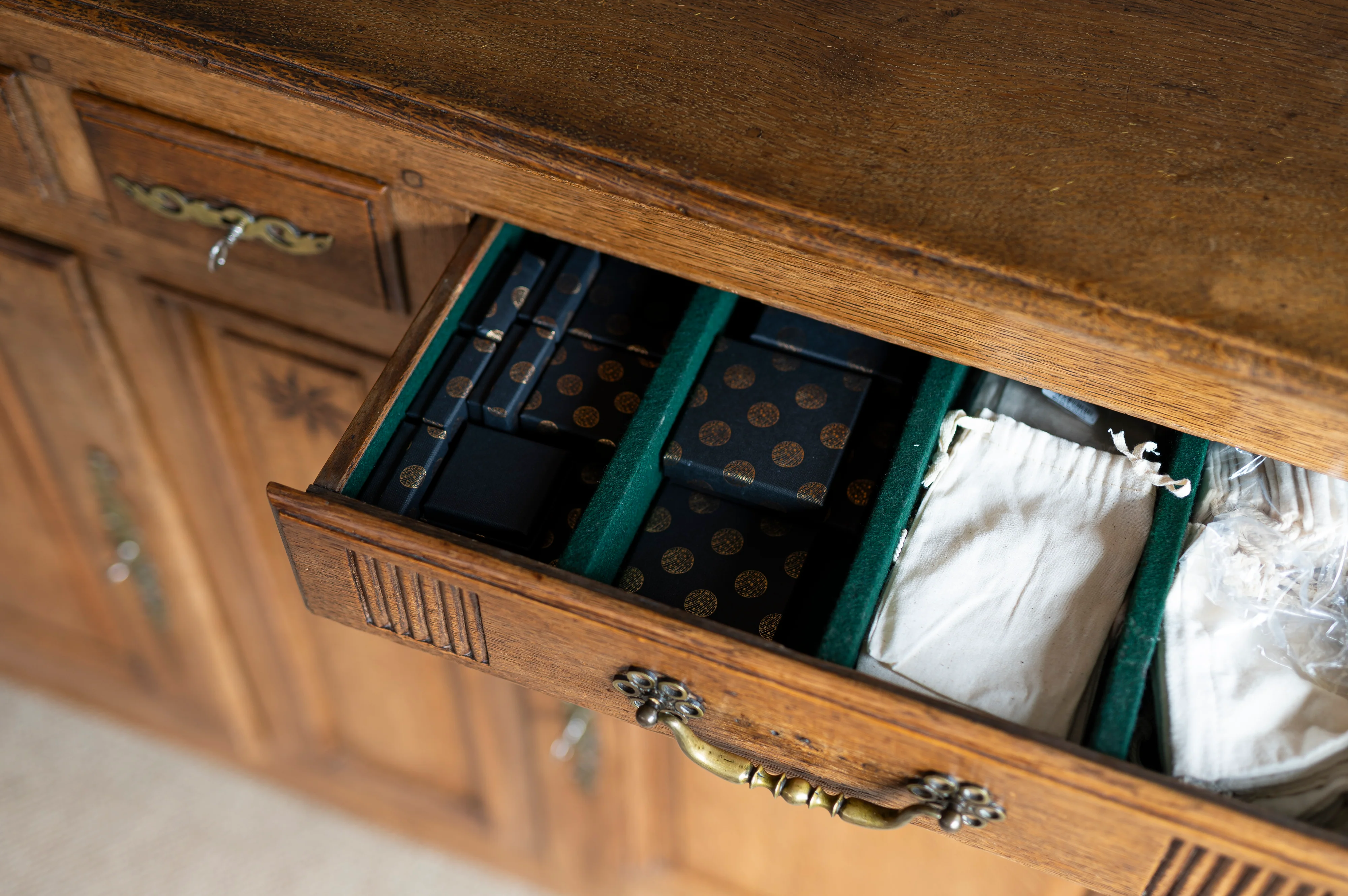 French Oak Server