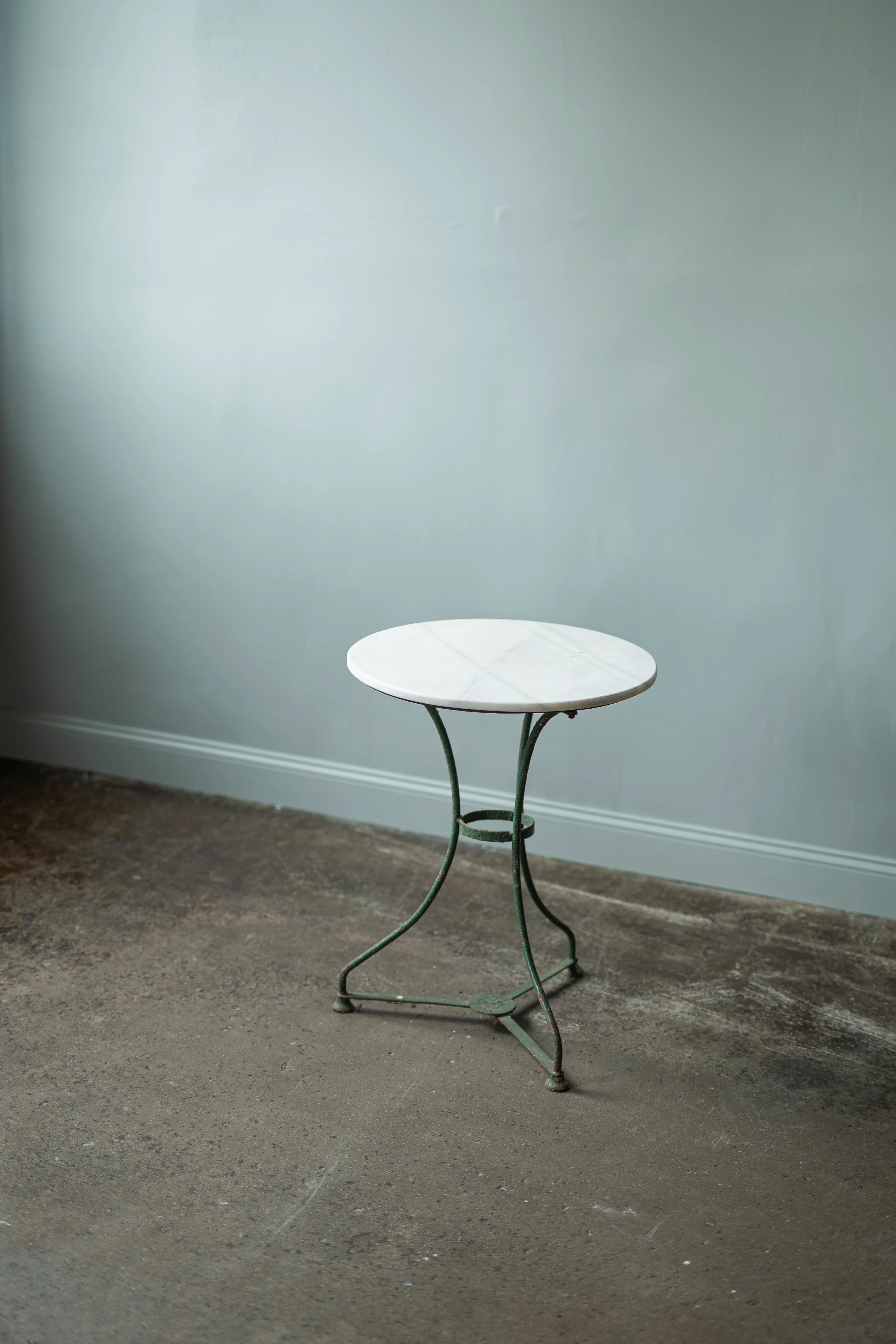 Round Garden Table with Marble Top