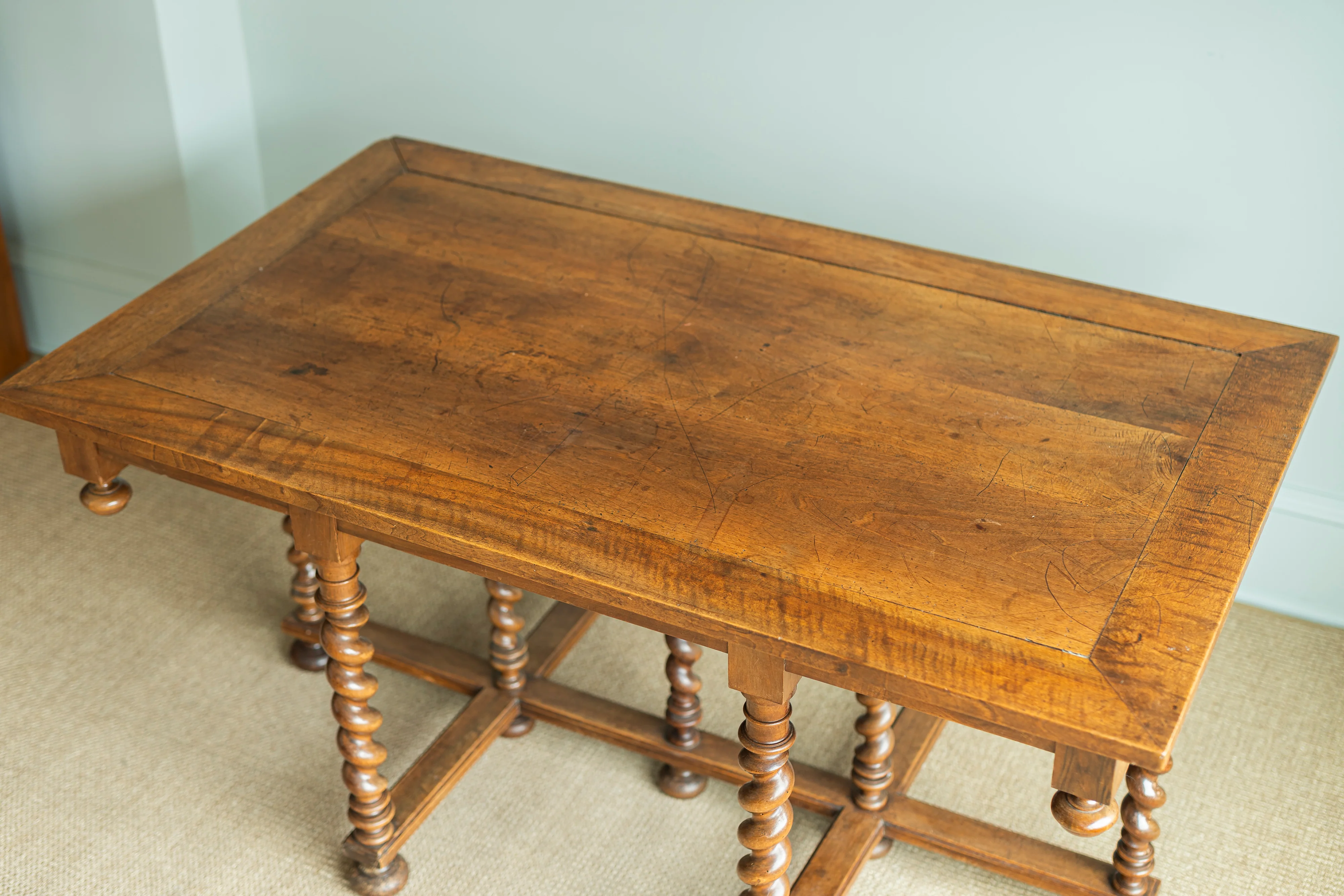 Table with Twist Legs