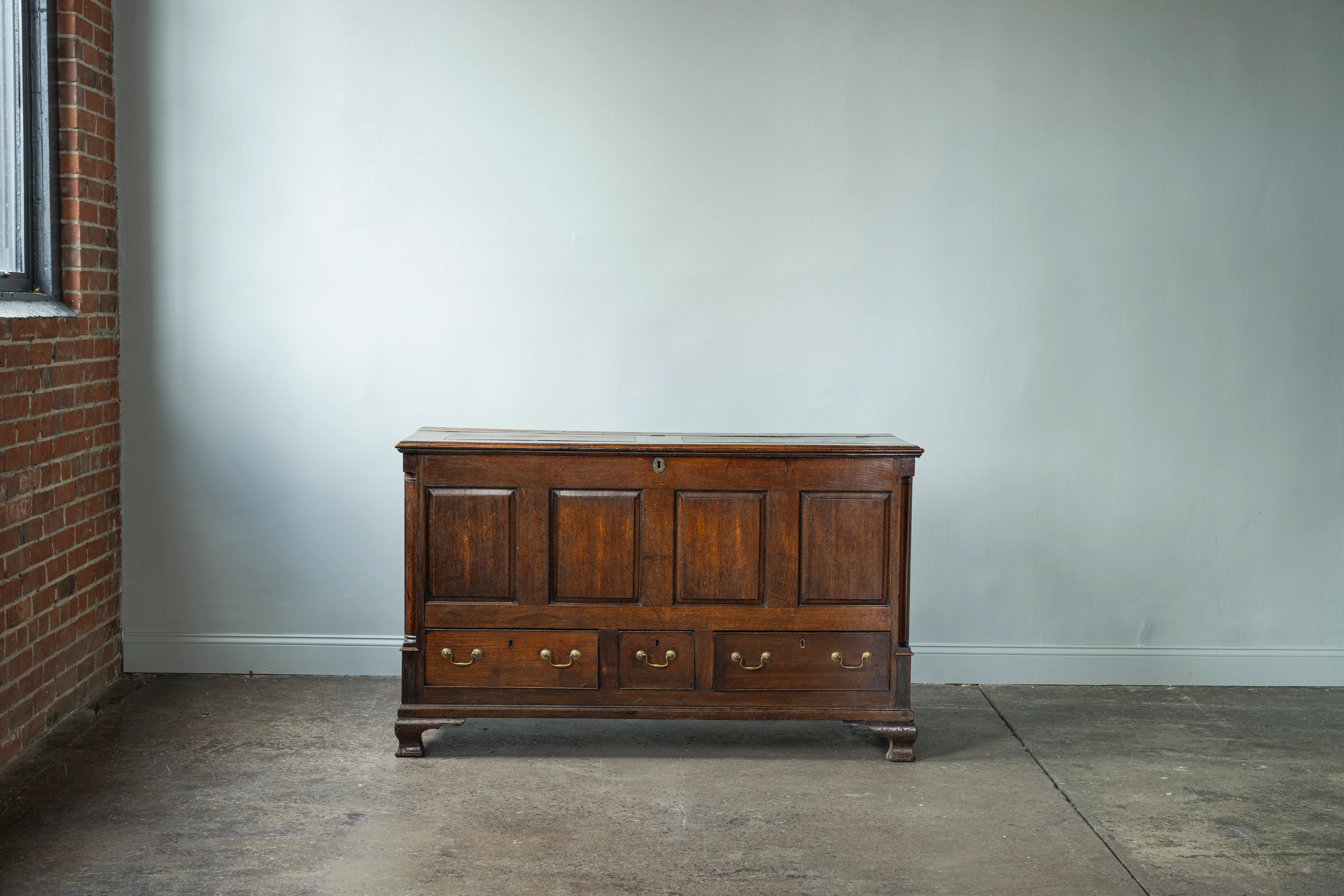 English Chest "Mule"