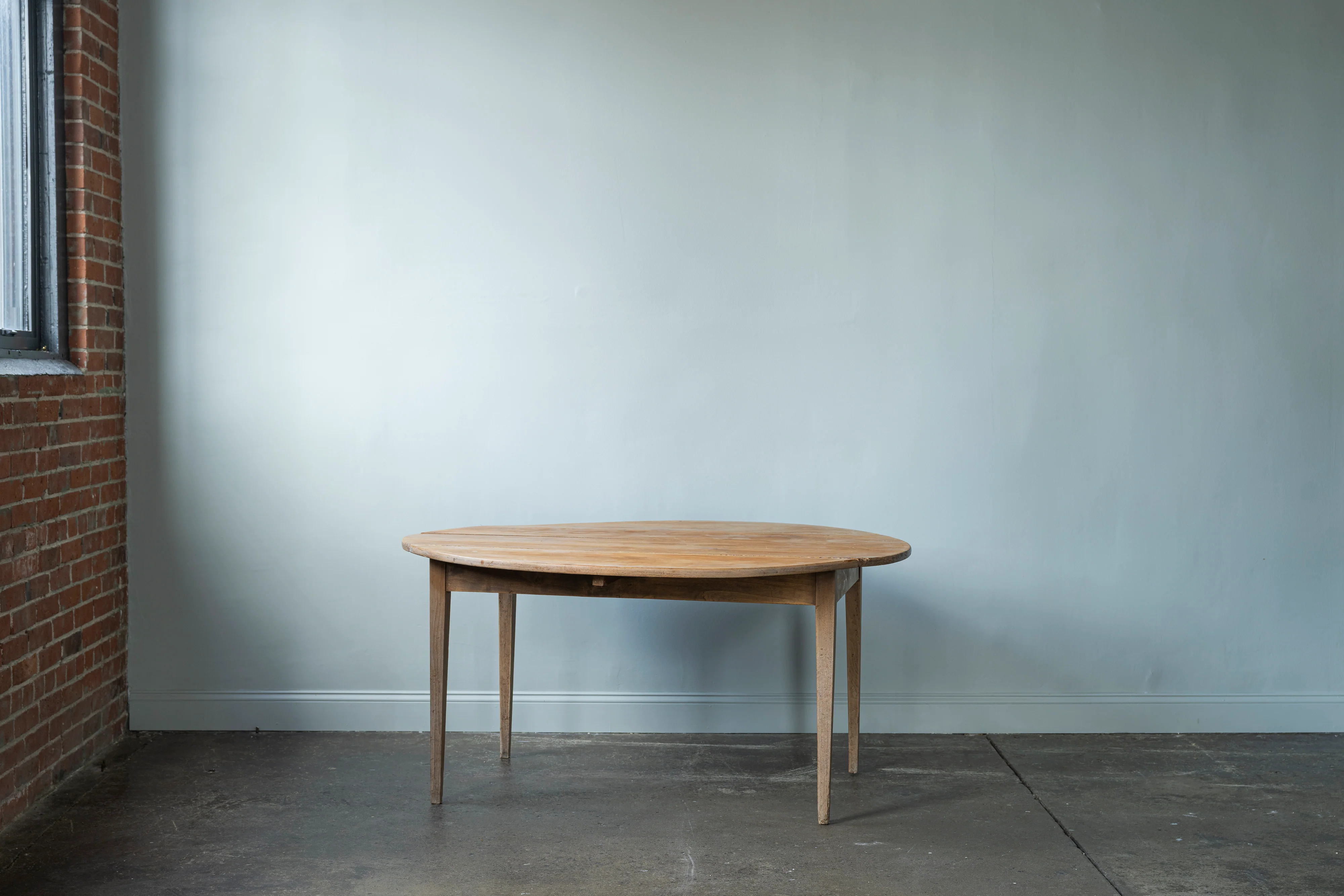 Oval Drop Leaf Table