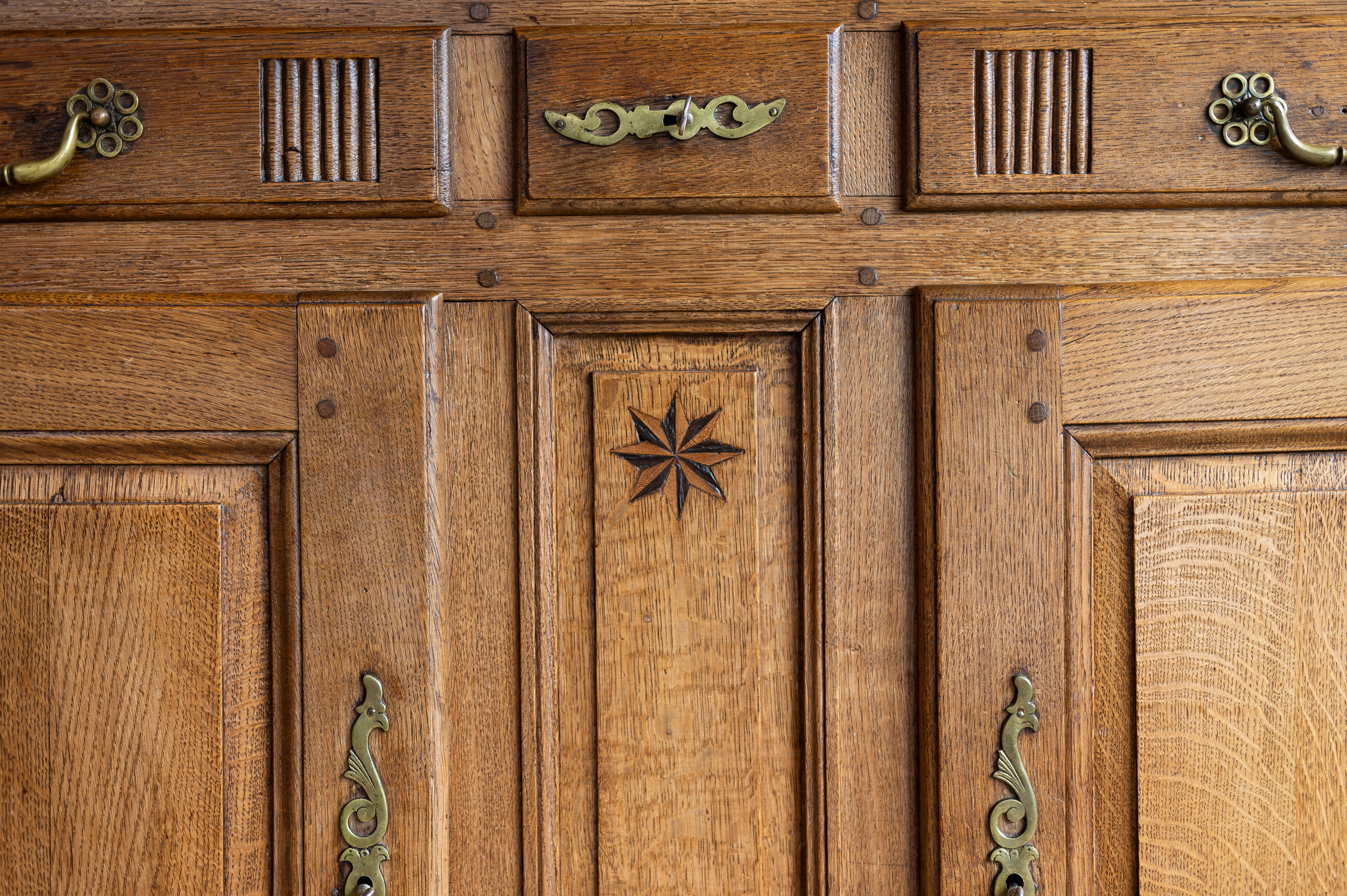 French Oak Server
