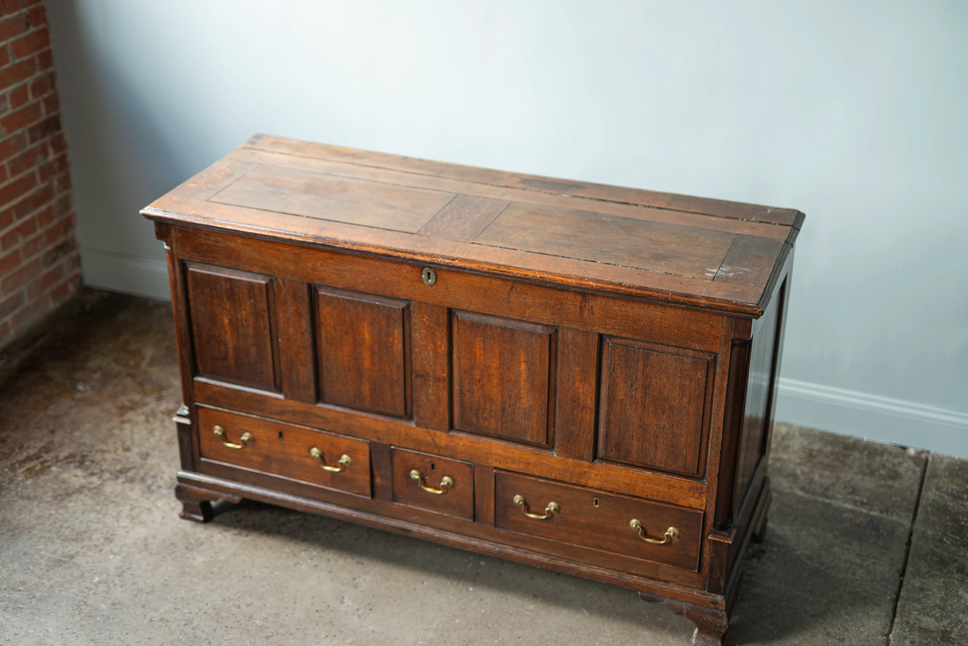 English Chest "Mule"